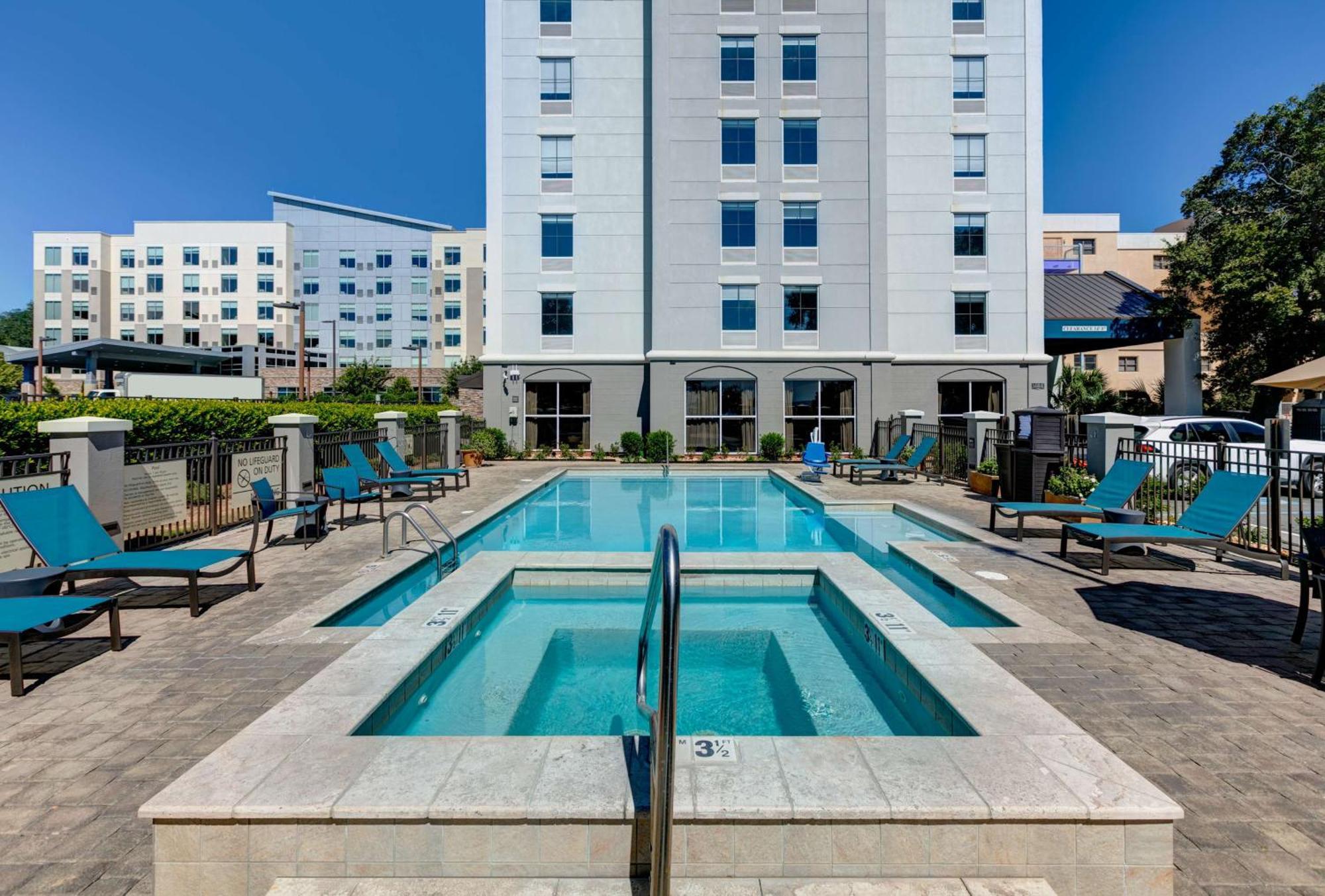 Hampton Inn Biloxi Beach Boulevard Exterior photo